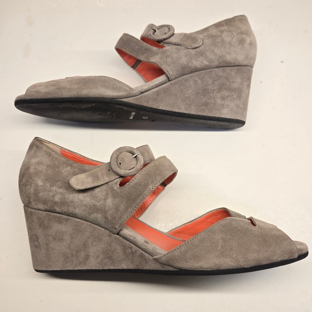Aquatalia 8.5 Taupe Suede Cutout Mary Jane Wedges Made in Italy Luxury Neutral